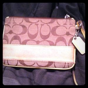 Coach wristlet authentic