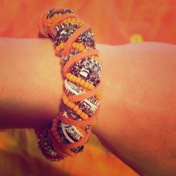 Beautiful orange bead, chain and wrapped bracelet! - Picture 1 of 3