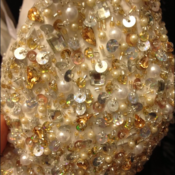 Mac Duggal Prom Dress - Picture 3 of 4