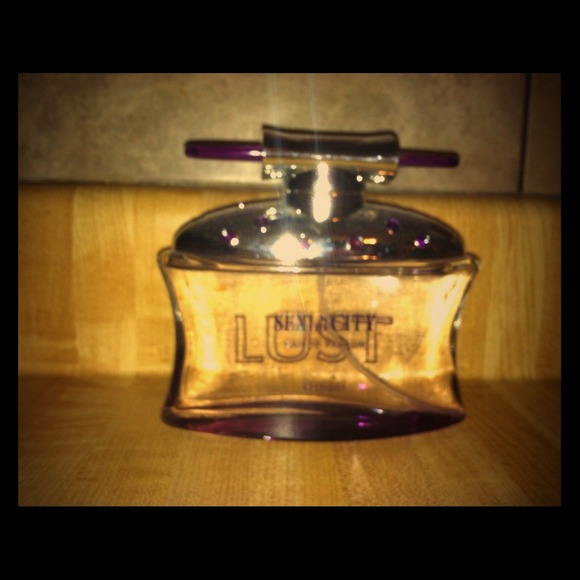 -->SOLD IN BUNDLE<-- Sex in the city; Lust