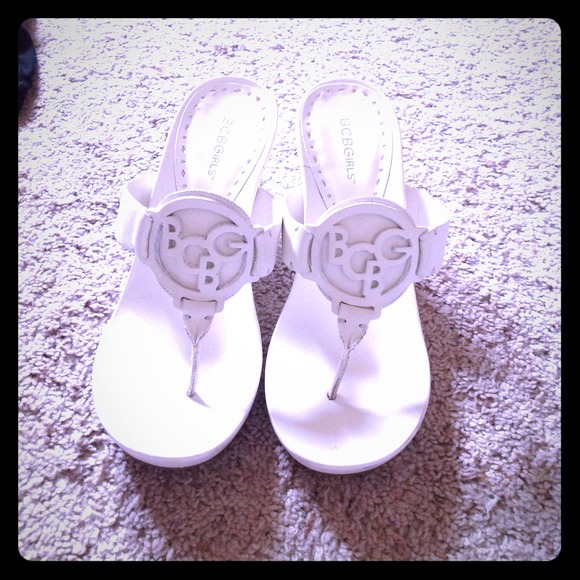 ⛔Bundle BCBG and 2 Colin Stuart wedges⛔