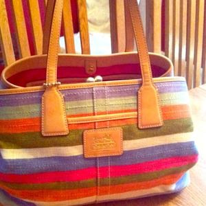 COACH HAMPTONS ARCHIVE STRIPE CARRYALL