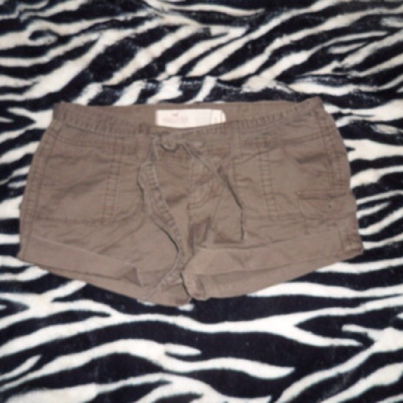 Hollister cargo short