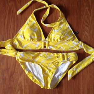 Yellow/White 2 piece
