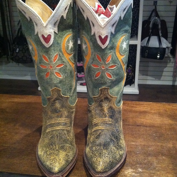 Sold - Picture 2 of 4