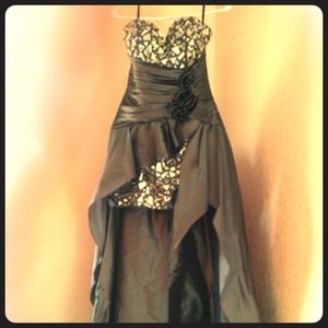 ✳ Reduced✳High low ball gown