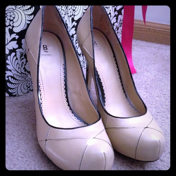 Bakers style 1738 size 11 - Picture 1 of 3