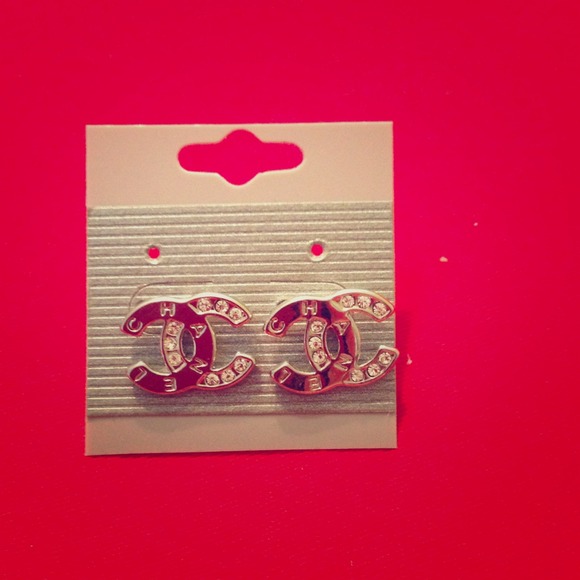 💢PRICE CUT💢Fashion Earrings