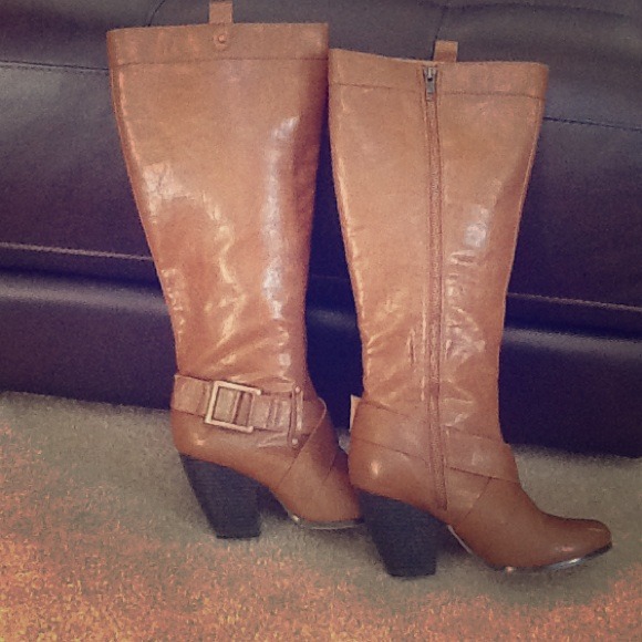 Buck colored boots