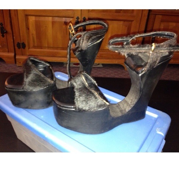 Black platforms - Picture 2 of 3