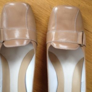 Nine West shoes NWT camel color