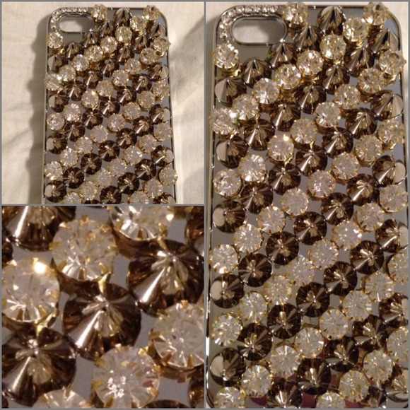 🚫SOLD🚫Spikes and diamond iphone 5 case
