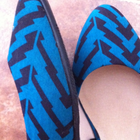 ⛔⛔SOLD⛔⛔Flats - Picture 2 of 2