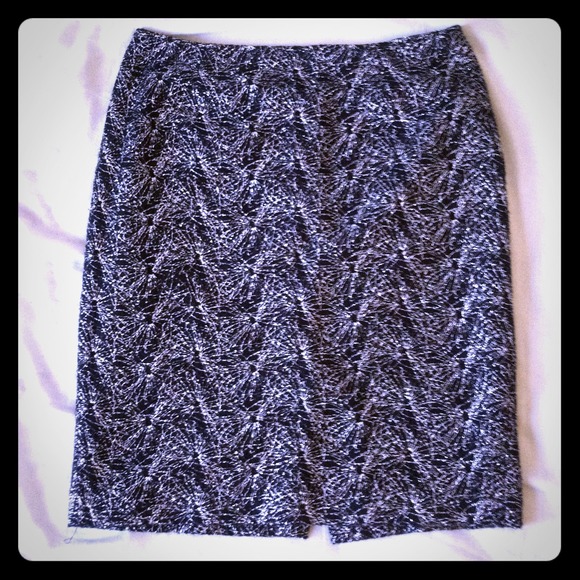 High-Waisted Silver Web Skirt - Picture 1 of 3