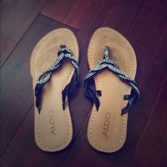 💢SOLD💢 Aldo Sandals