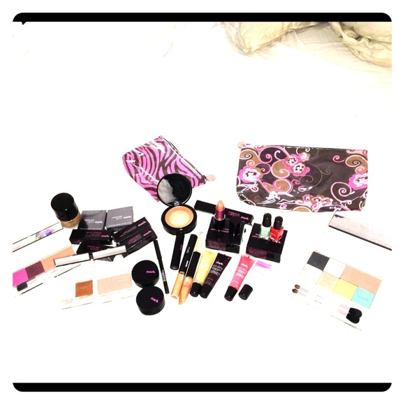 $30 PP  💋 MARK. Cosmetics Makeup Lot