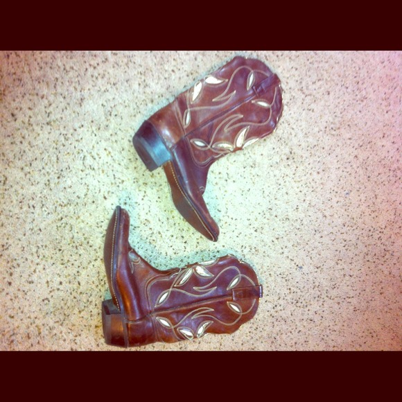 Woman's cowgirl boots worn & loved lots of life