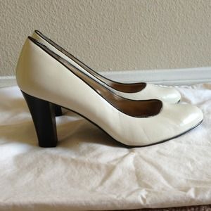 Worthington Maryanne Off White Pumps