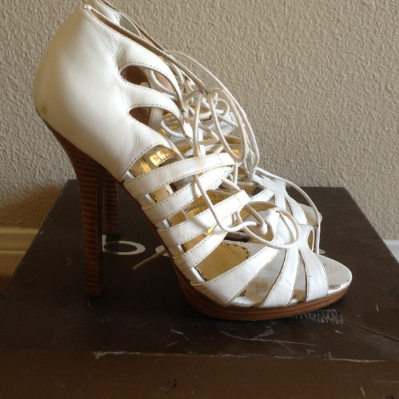 Bebe Jenae Lace Up Corset Style Heels Size 8B