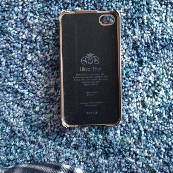 iPhone 4 case - Picture 2 of 2