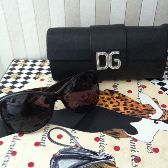 Dolce & gabbana tortoise sunglasses