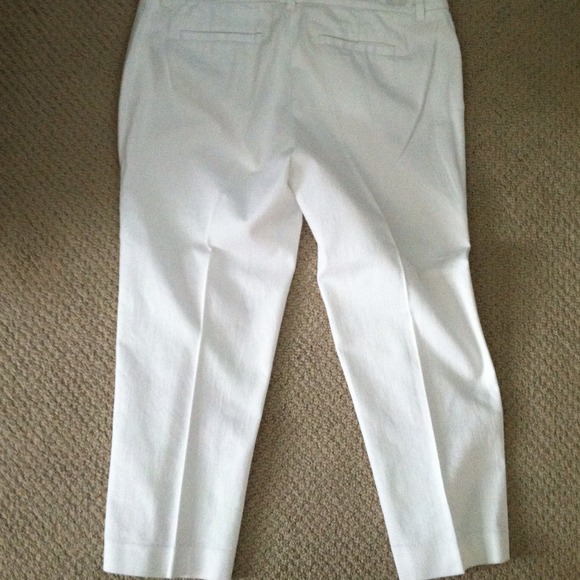 Pure white capris