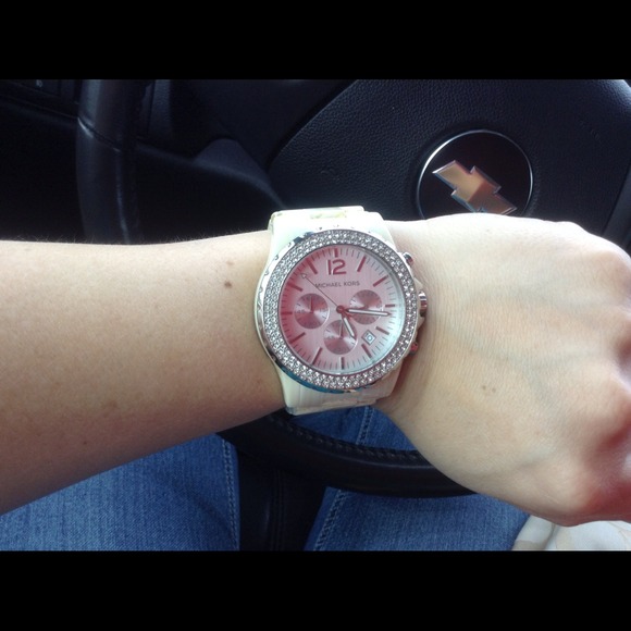 Finally my MK in my hands!Love it ^_^Not for sale - Picture 1 of 3