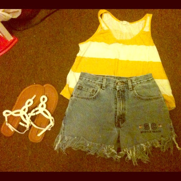 Vintage Levi's high waisted shorts