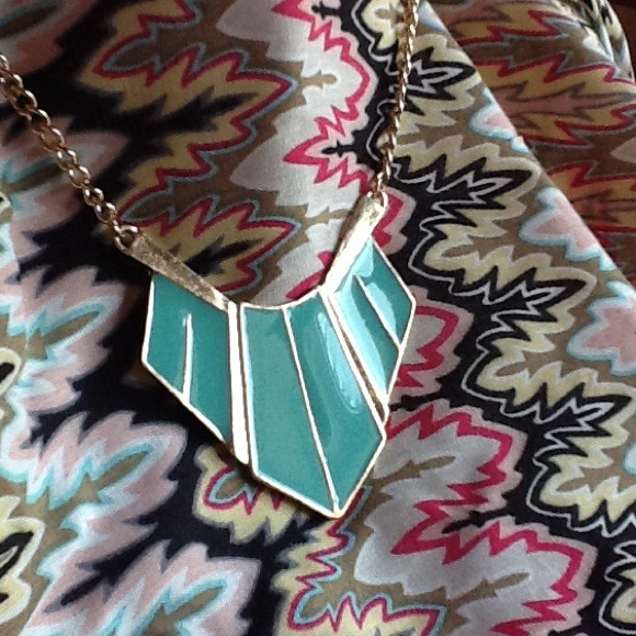 BUNDLED! Turquoise Aztec Design Statement Necklace - Picture 2 of 4