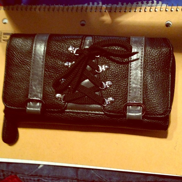 👛Seductive black wallet.