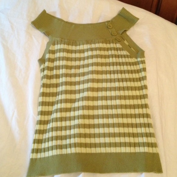 Cute green summer top