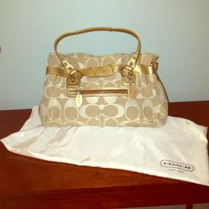 BUNDLE Authentic Coach Handbag & SM Sandals