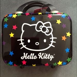 ***SOLD***HELLO KITTY TRAIN CASE