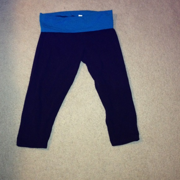 🎉🎉SOLD🎉🎉Blue top VS yoga pants