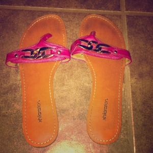 Xhilaration Size 8.5 Magenta Sandals Xhilaration Size 8.5 Magenta Sandals