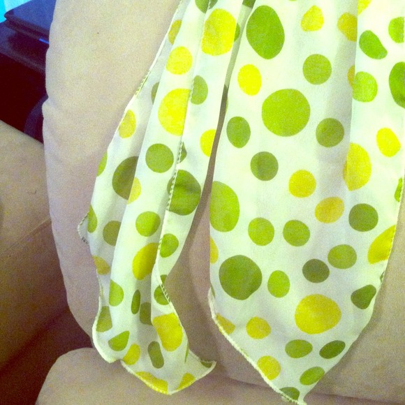 ⭐White green and olive polka dot spring scarf⭐