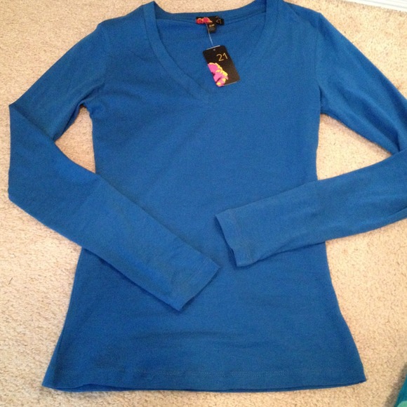 Basic blue long sleeve tee