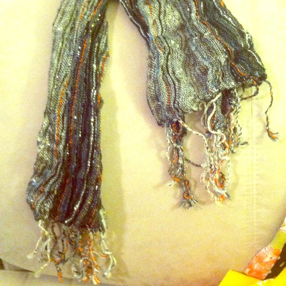 ❌❌SOLD❌❌Crinkle scarf⭐