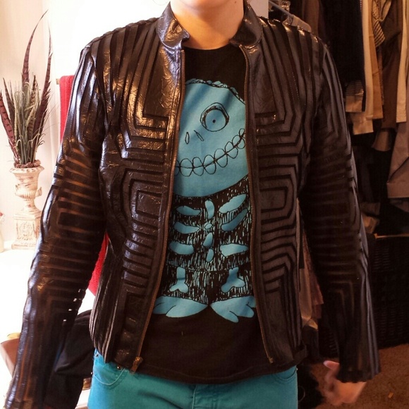 Sheer leather jacket! - Picture 4 of 4