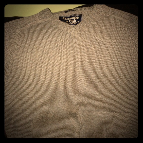 SOLD Abercrombie & Fitch Men's Sweater