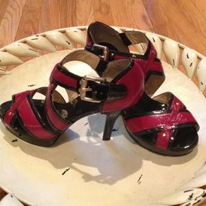 Michael Kors dark pink& black heels❗