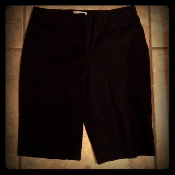 New York and Company black Bermuda shorts