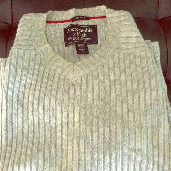 *SOLD* Abercrombie & Fitch