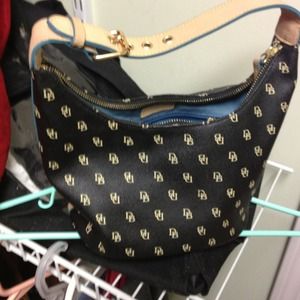 Dooney & Bourke purse