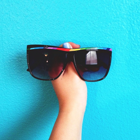 FOREVER21 SUNGLASSES.