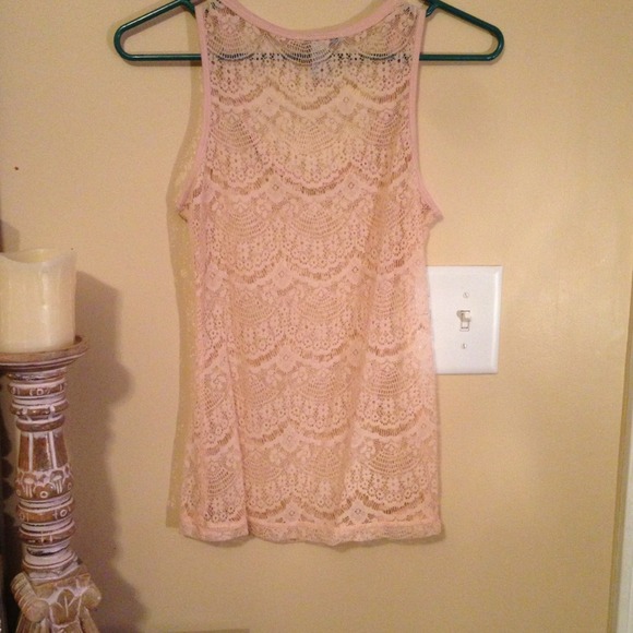 Lace pink tank - Picture 3 of 3