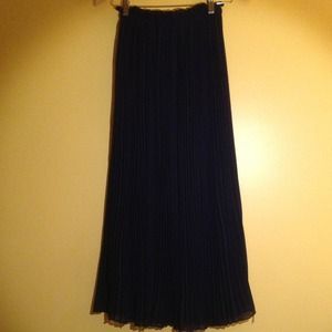 Pleated skirt