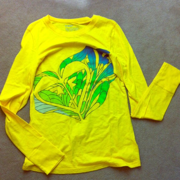 Roxy yellow long sleeve t-shirt