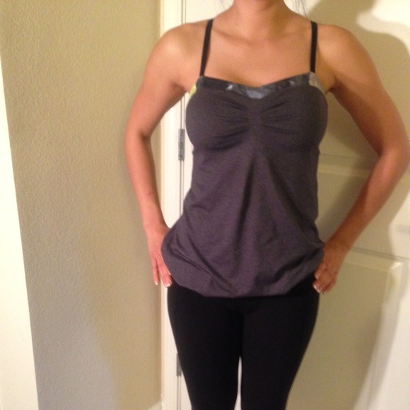 📍SOLD📍Lululemon tank