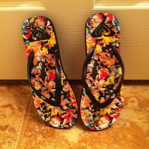 Roxy flip flops
